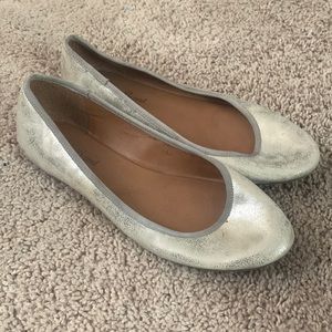 Lucky brand silver flats